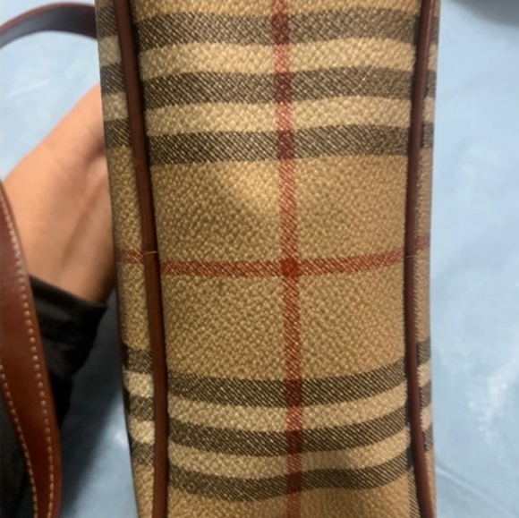 💢💢💢💢SOLD💢💢💢💢               Euc Burberry signature nova - Picture 3 of 9